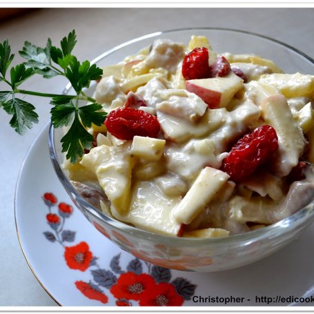 Krok 7 - Śledź w białym curry z ananasem. foto