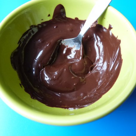 Krok 1 - Ślimaczki z czekoladą z ciasta francuskiego  foto