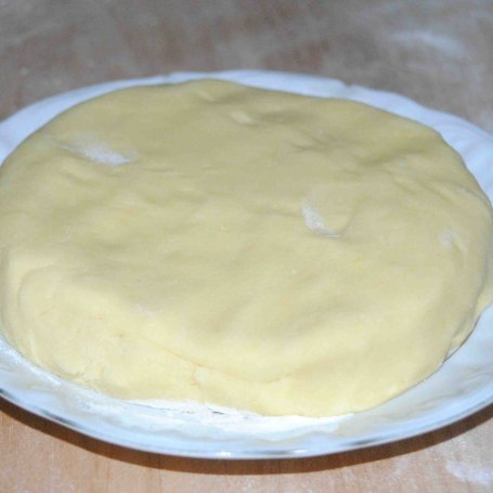 Krok 1 - Śliwkowo- cukierkowa tarta rustykalna foto