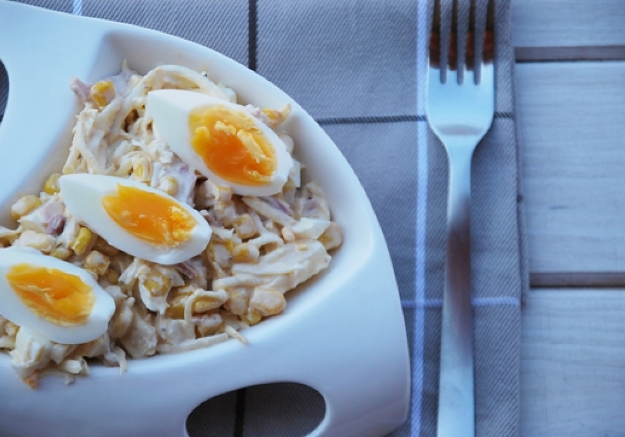 Słodka sałatka z jajkiem foto