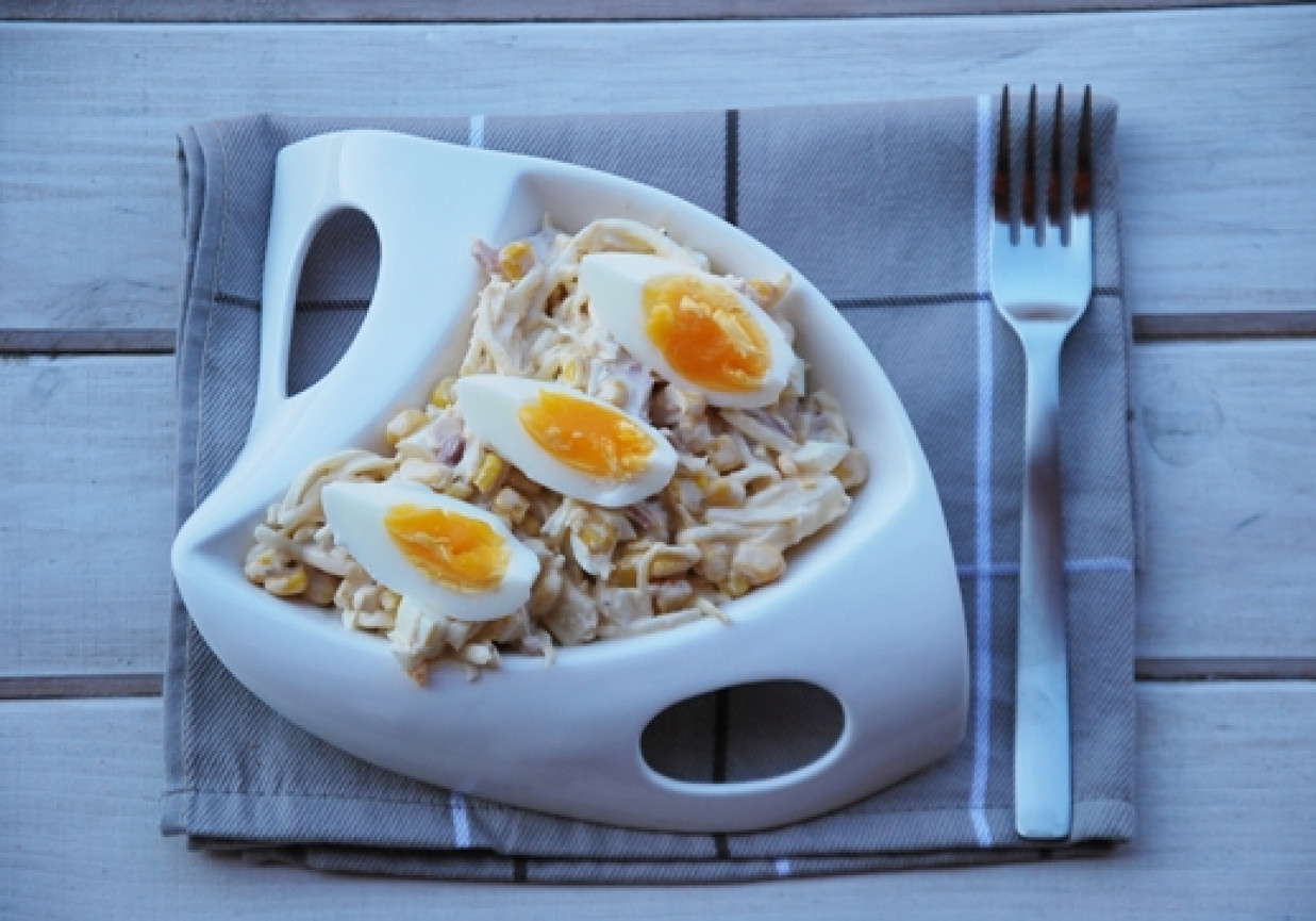 Słodka sałatka z jajkiem foto