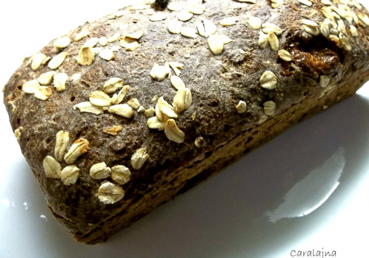 słodki chleb musli na zakwasie foto