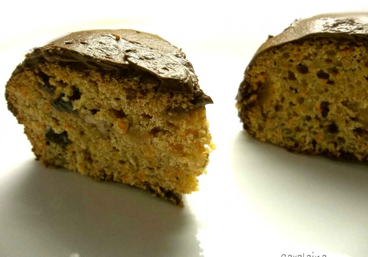 słodki chlebek marchewkowy na zakwasie foto