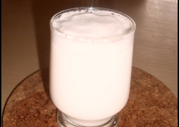 Fotografia przedstawiająca Słodki napój mleczny