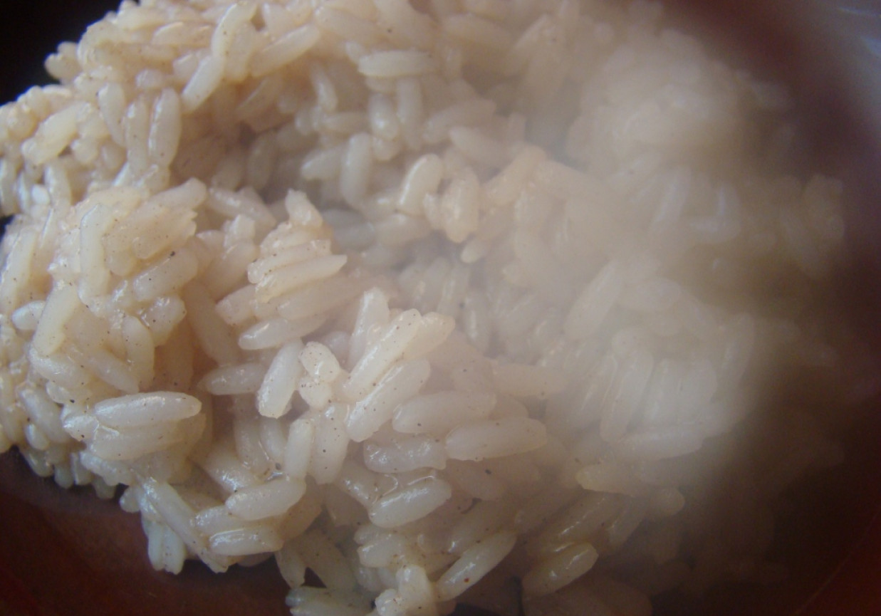 Słodki ryż z cynamonem foto