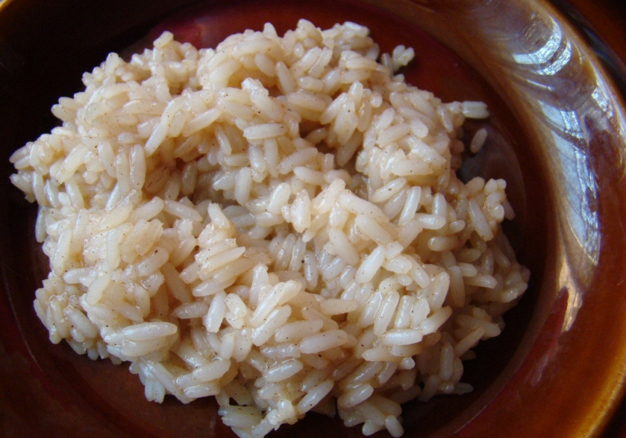 Słodki ryż z cynamonem foto