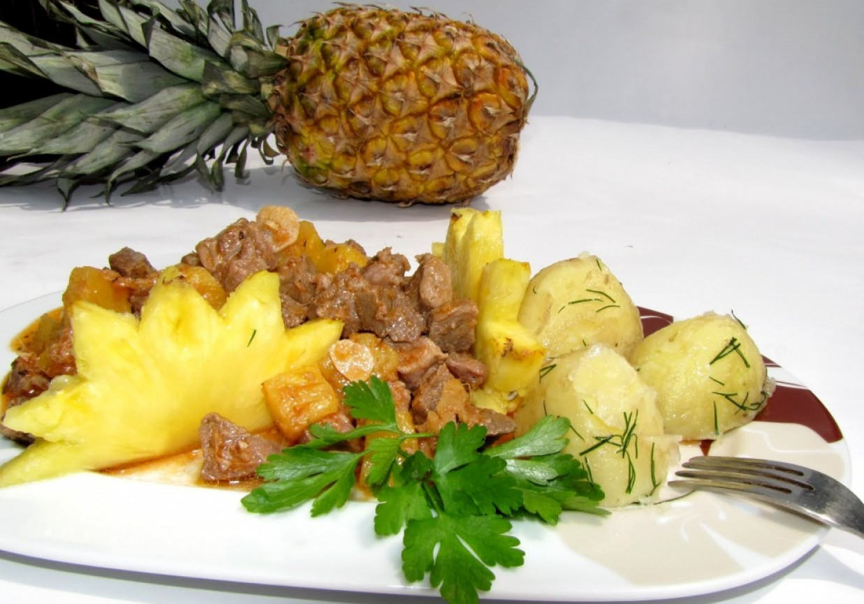 Słodko pikantna wieprzowina z ananasem foto