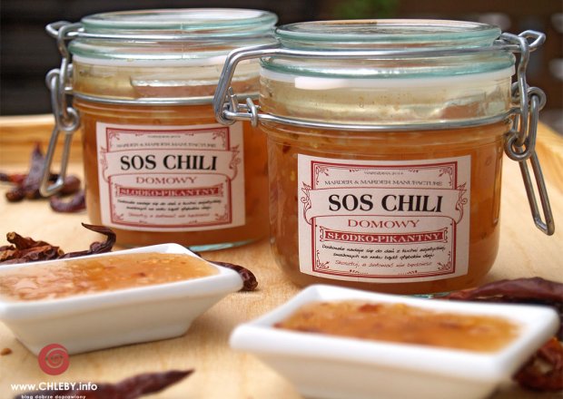 Fotografia przedstawiająca Słodko-pikantny sos chili