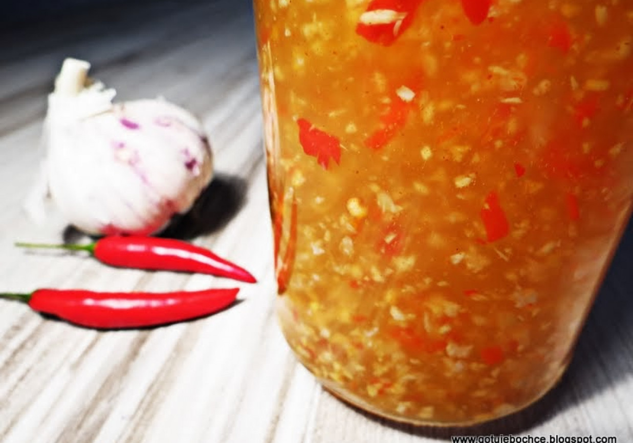 Słodko-kwaśny sos chilli foto
