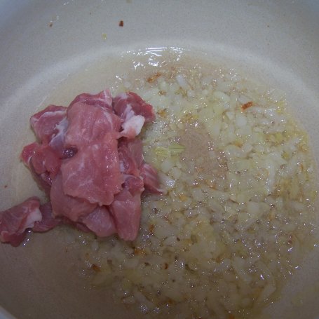 Krok 1 - Smaczna schabowa, czyli zupa gulaszowa foto