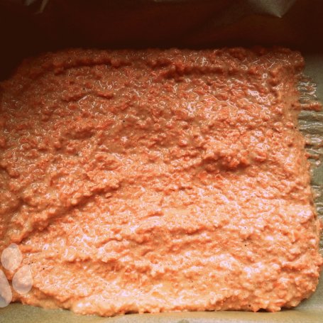 Krok 4 - Smaczne i zdrowe ciasto marchewkowe foto