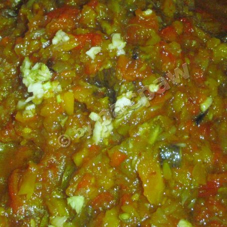 Krok 6 - Lutenica – macedońska pasta paprykowo-pomidorowa foto