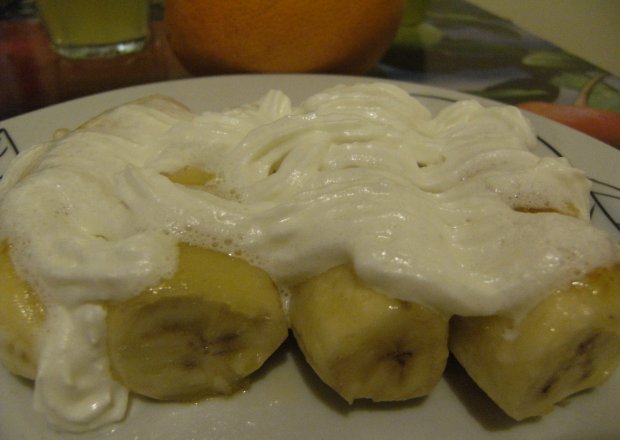Fotografia przedstawiająca Smażone banany z rumem