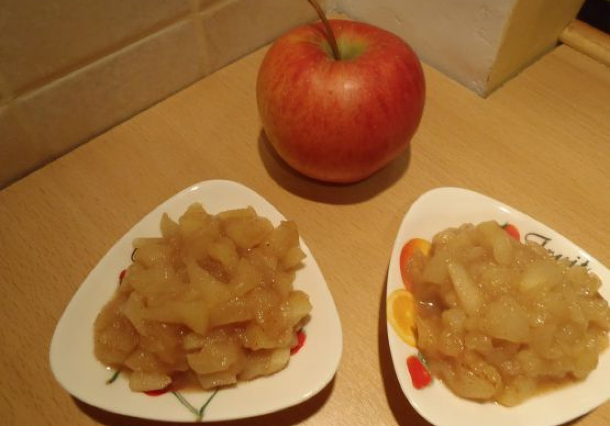 Smażone jabłka do naleśników lub ciast foto