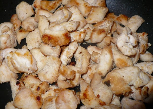 Fotografia przedstawiająca Smażone kawałki kurczaka