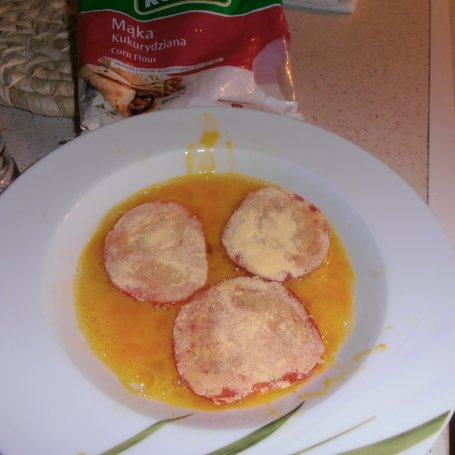 Krok 1 - Smażone pomidory z chipsami z boczku foto