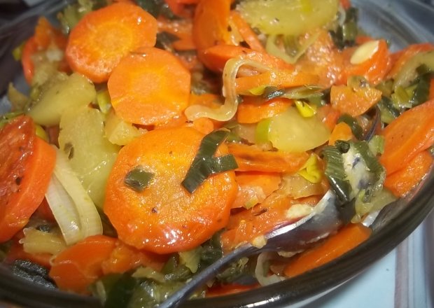 Fotografia przedstawiająca Smażone warzywa do obiadu