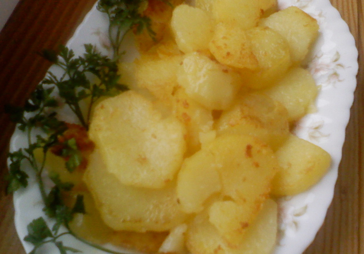 Smażone ziemniaki foto