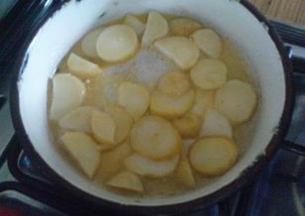 Fotografia przedstawiająca Smażone ziemniaki