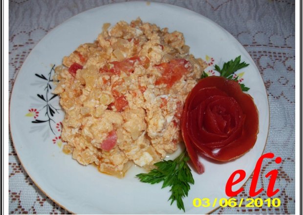 Fotografia przedstawiająca Smażonka Eli z pomidorami