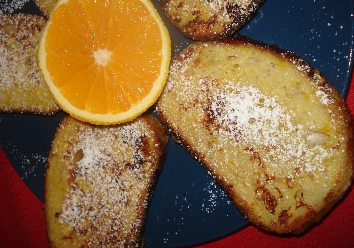 Smażony chlebek z nuta pomarańczy foto