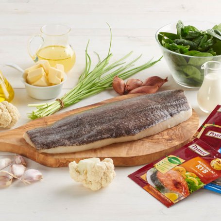 Krok 1 - Smażony filet z halibuta na maślanym szpinaku z kalafiorem foto
