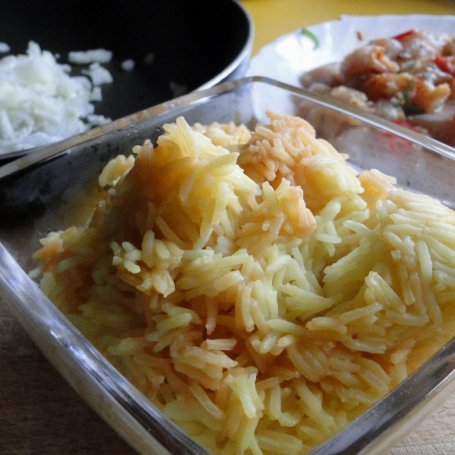 Krok 3 - Smażony ryż z kurczakiem (Hao Pad Gai) foto