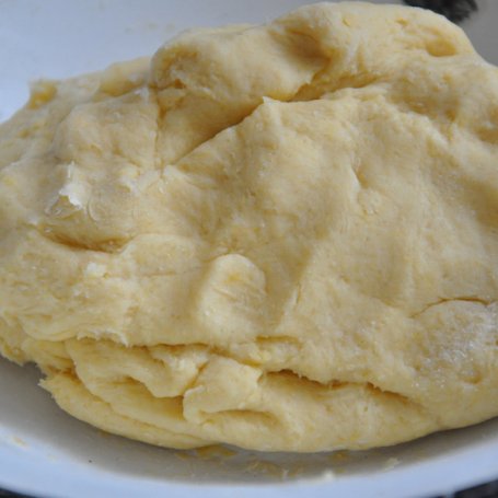 Krok 1 - Śmietanowa tarta z gruszką foto