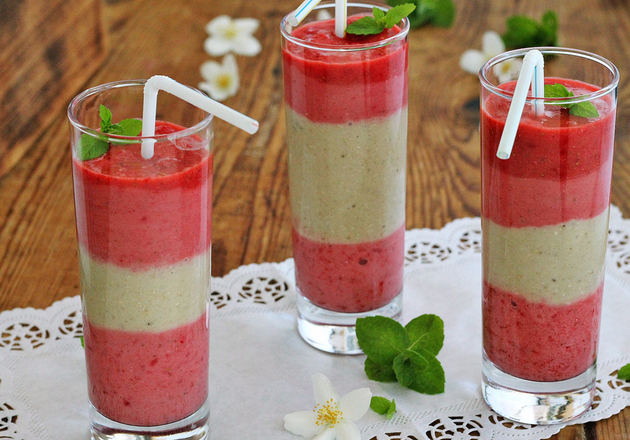 Smoothie truskawkowo-bananowe foto