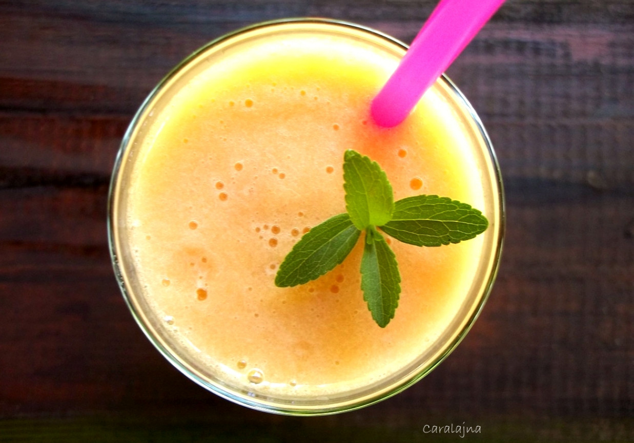 smoothie z melona i mrożonego banana DoradcaSmaku.pl