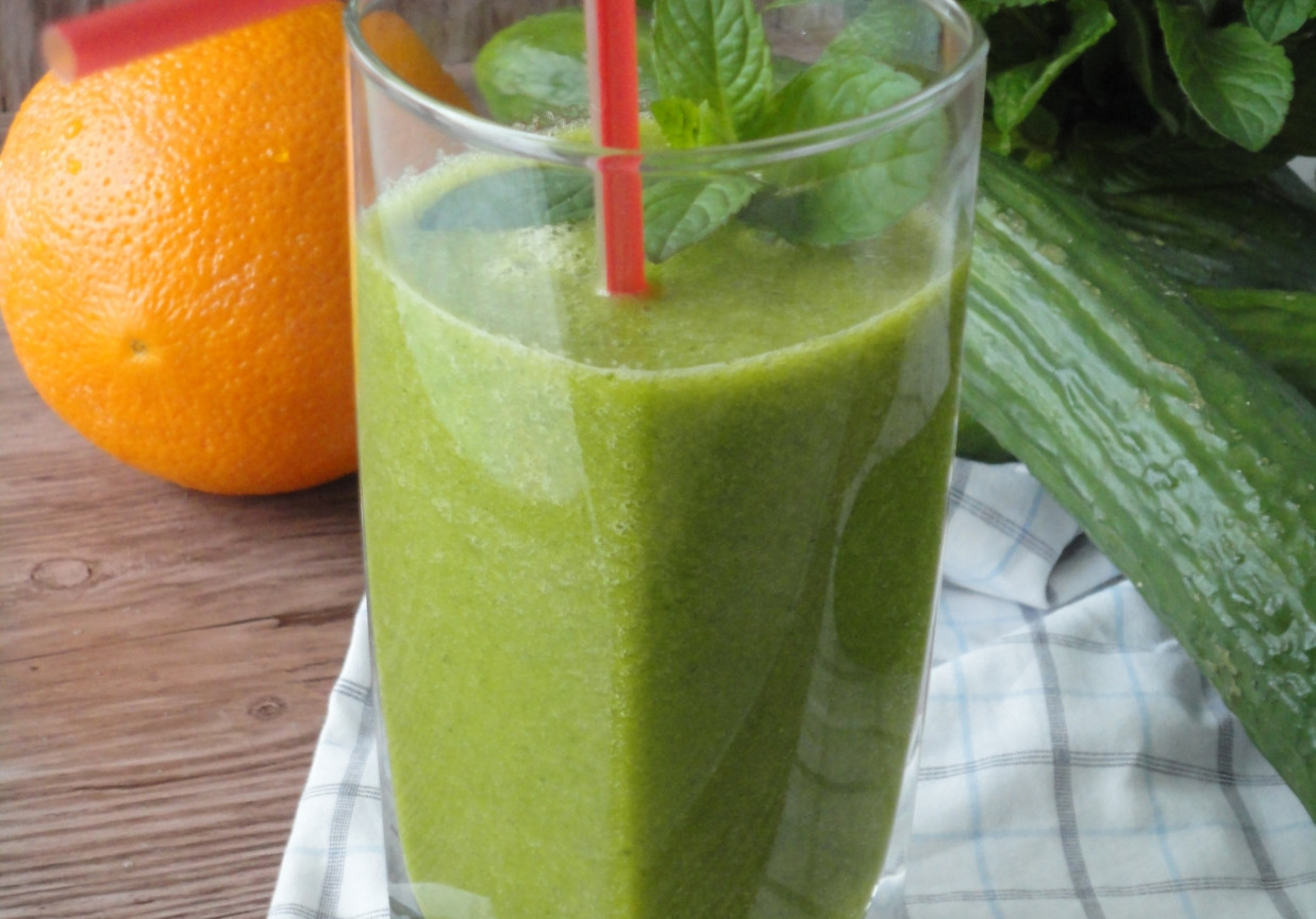 Smoothie z ogórkiem i mietą foto