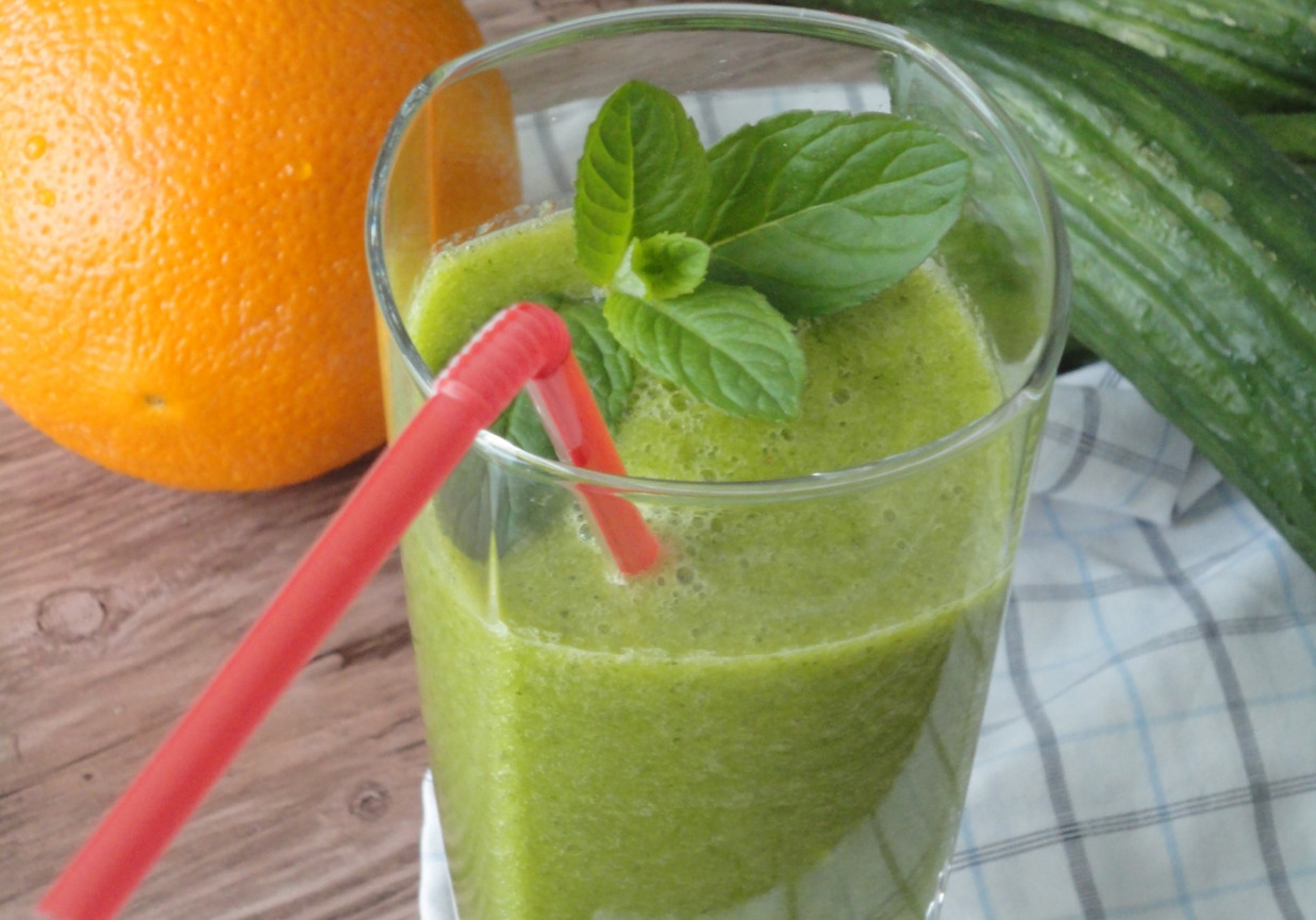 Smoothie z ogórkiem i mietą foto