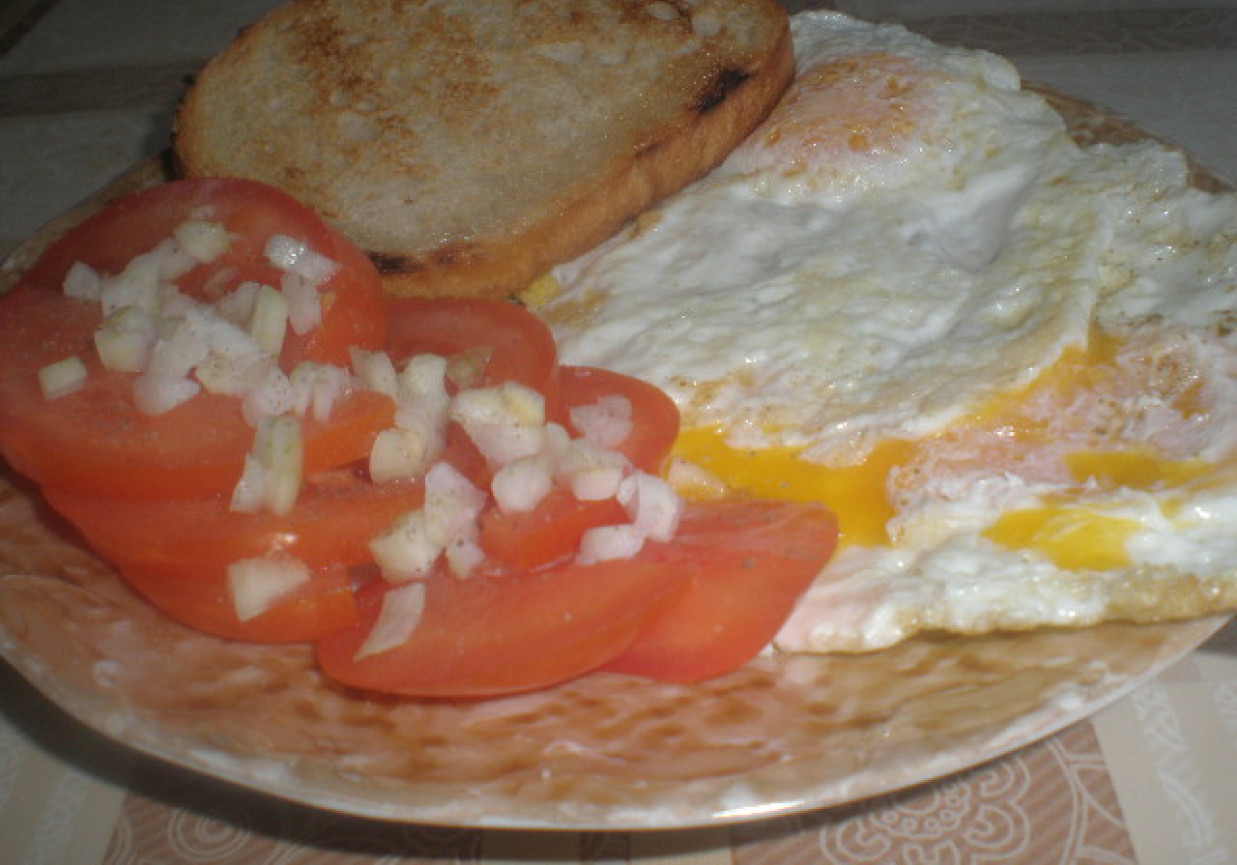 Śniadanie do syta, czyli jajka sadzone foto