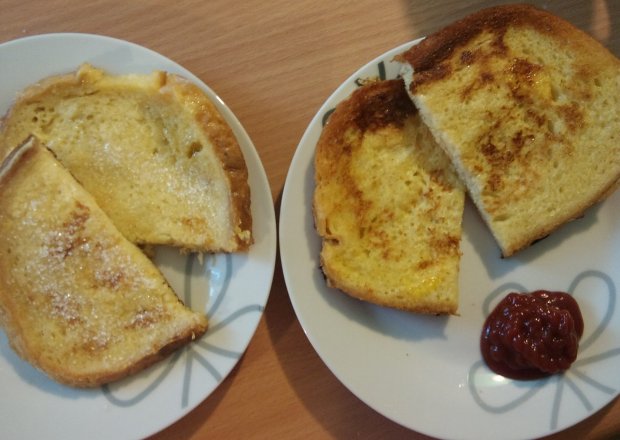 Fotografia przedstawiająca Śniadanie idealne - tosty francuskie
