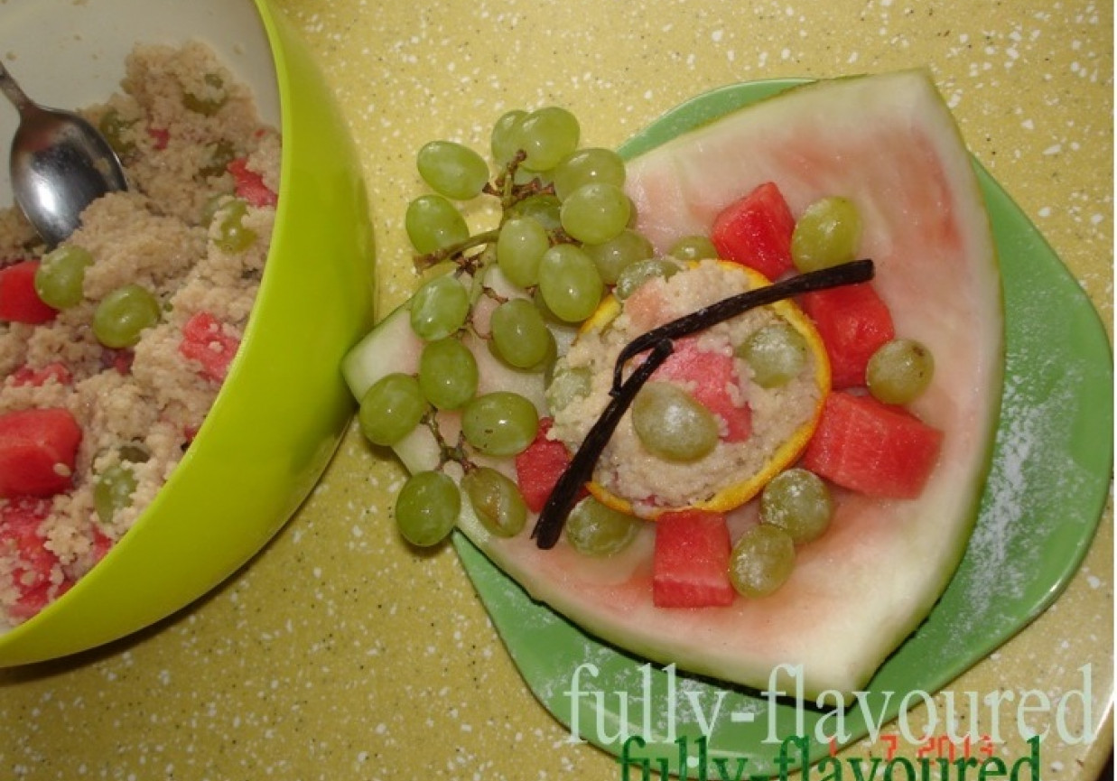 Śniadaniowa propozycja, czyli letni kuskus z owocami foto