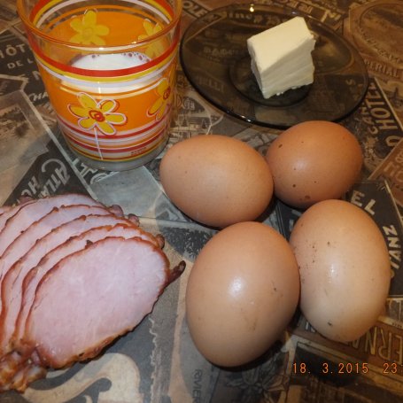 Krok 1 - Śniadaniowy Omlet z szynką  foto