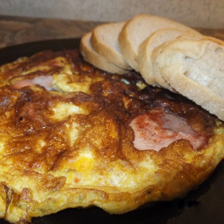 Krok 6 - Śniadaniowy Omlet z szynką  foto