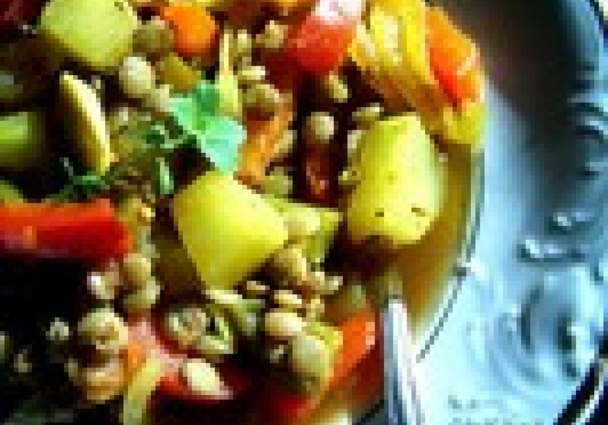 soczewica duszona z letnimi warzywami w arabskim stylu