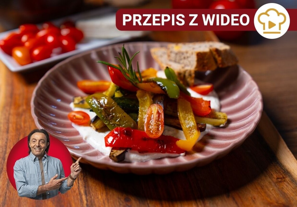 Ubijana feta z pieczonymi warzywami foto