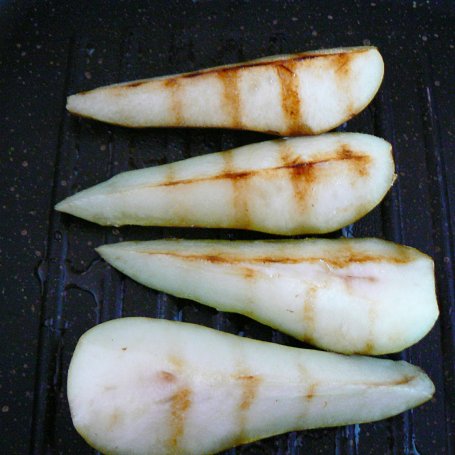 Krok 2 - Sojowa manna z grillowaną gruszką foto