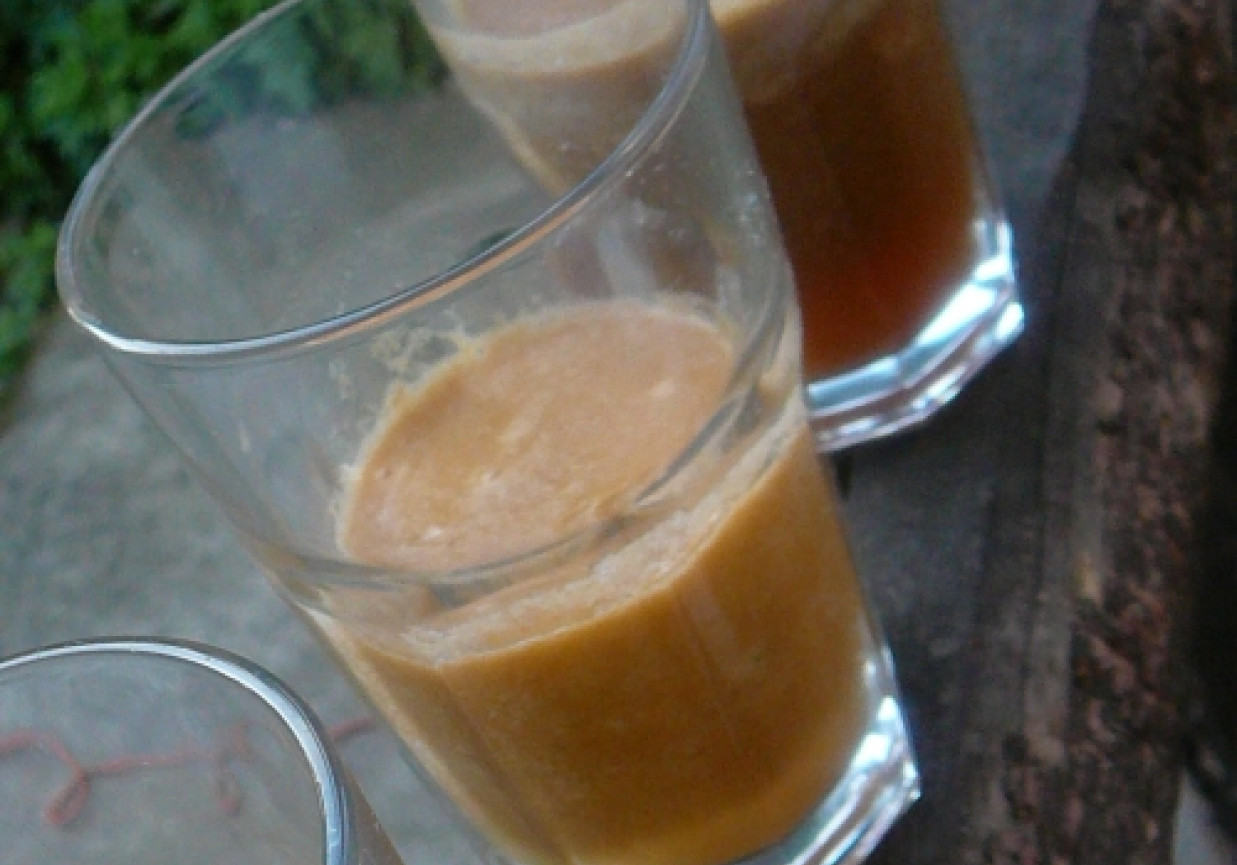 sok jabłkowo-marchewkowy z bazylią foto