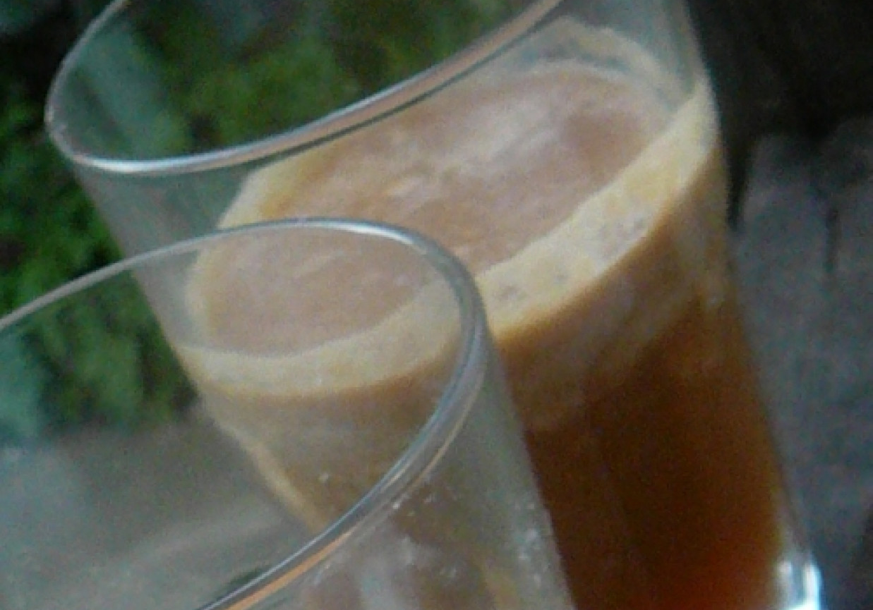 sok jabłkowy z cynamonem i imbirem foto