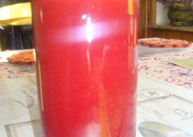 Fotografia przedstawiająca sok owocowo-warzywny