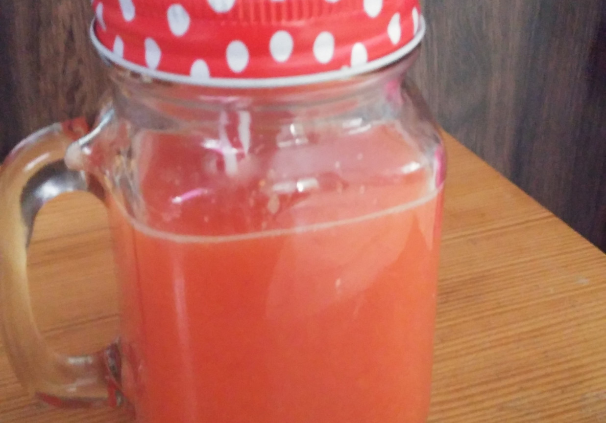 Sok owocowy arbuz -truskawka foto