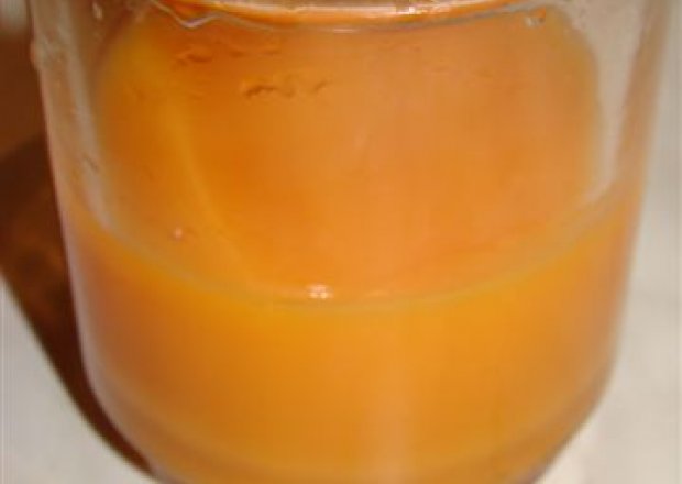 Fotografia przedstawiająca sok pomarańczowy