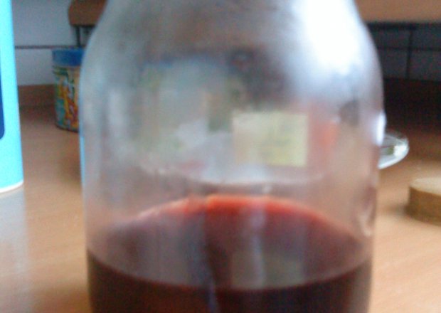 Fotografia przedstawiająca sok z aroni