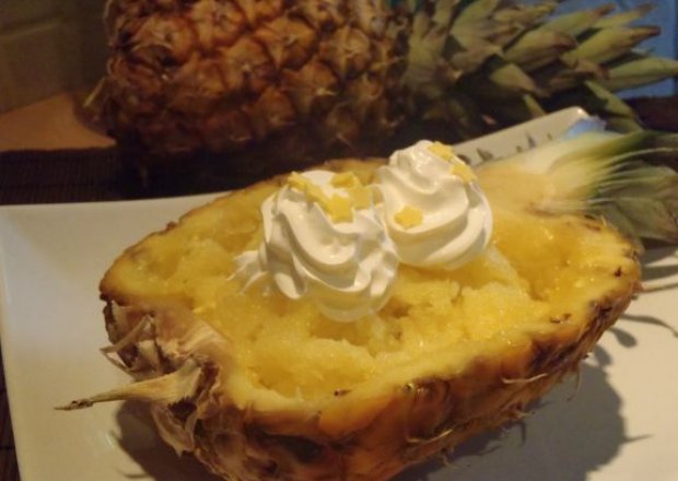 Fotografia przedstawiająca Sorbet ananasowy