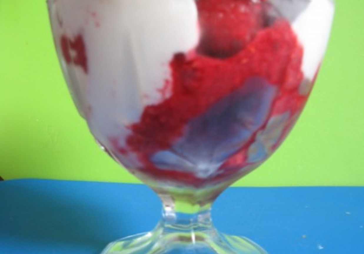 sorbet malinowo-jogurtowy foto