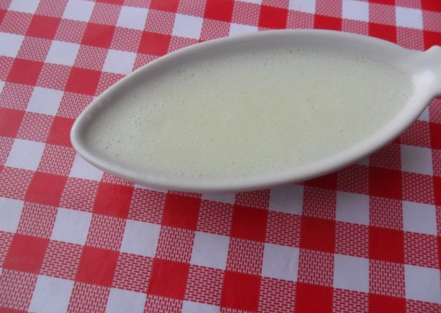Fotografia przedstawiająca Sos cebulowy biały