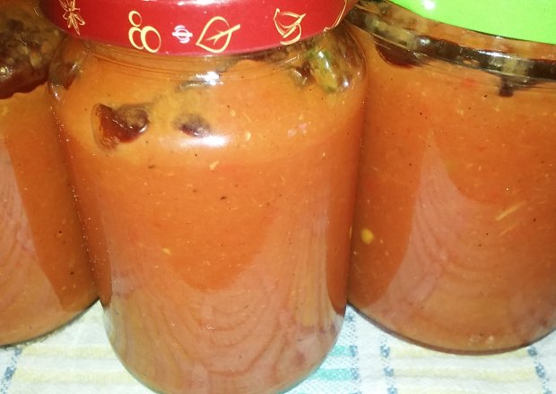 Fotografia przedstawiająca Sos cukiniowo - pomidorowy